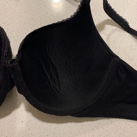 Victoria’s Secret body by Victoria padded perfect coverage bra size 34DD  - Picture 7 of 7